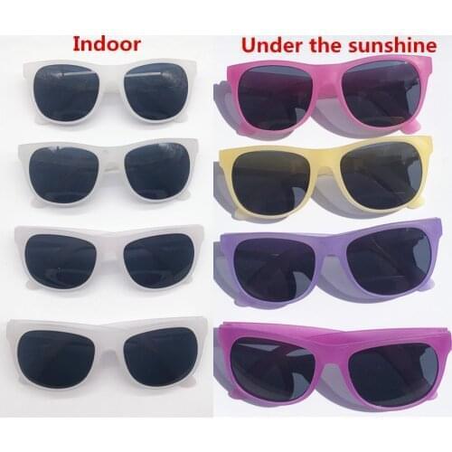 48pairs/lot Wholesale Newest Unisex Magic Sunshiny Discolor Party Sunglasses Novelty Personalized Wedding Favors and Gifts UV400