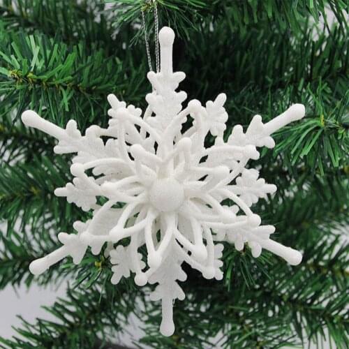 4Pcs Snowflakes Pendant White 3D Effective Plastic Christmas Decorative Snowflakes Hanging Ornaments for Party