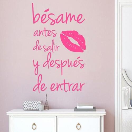 Spanish Wall Decals Decor Kiss Me Before Leaving and After Entering Quote Vinyl Removable Door Stickers Home Decoration HY1975