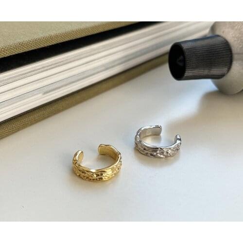 ONLY 1PC Authentic 925 Sterling silver White/ Gold dysmorphism Geometric Irregular Texture Clip Earrings (No pierced) TLE2181