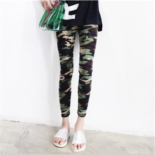 Spring Comfortable Pants Women Retro Stretch Camouflage Printed Milk Silk Nine-Point Leggings Fashion Feet Pants Wholesale