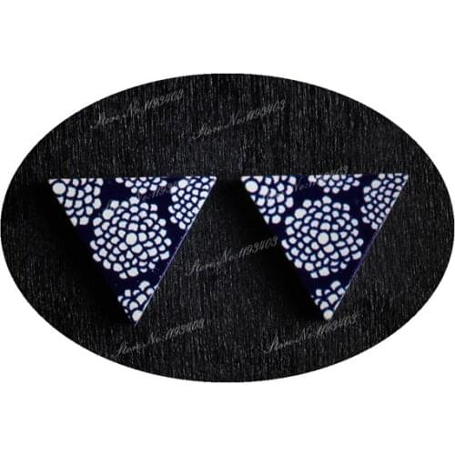 15 x 17mm Flower Triangle Wood Laser Cut Cabochon beads to make DIY Rings, Earrings, Brooch, Necklace pendant