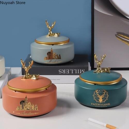 Light Luxury Golden Elk Ashtray with Lid Anti Fly Ash Creative Home Ceramic Ashtray Simple and Modern Decorative Ornaments