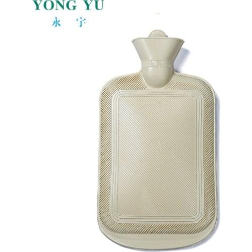 Thickened large 2L hot water bottle bottle warmer bag student dormitory rubber spot wholesale nostalgic warm quilt