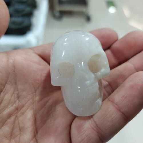 1PCS Skull Statue Natural Stone Carved Decoration Healing Crystal Reiki Gem Figurine Spiritual Wicca Energy Supplies Gemstone Gi