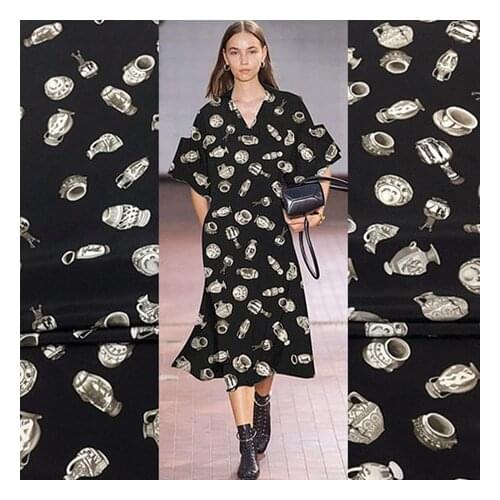 Black porcelain digital printing silk crepe de chine fabric high fashion dress fabric spring and summer customization