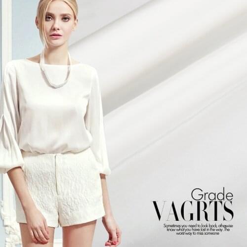 The white - silk damask silk satin sateen fabric cloth of high quality silk fabrics, clothing fabric 2017.8.17