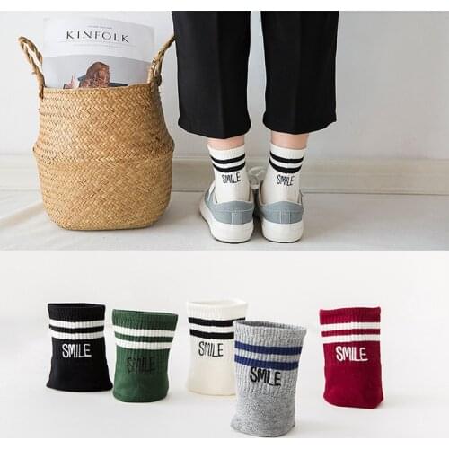2018 Classic Girls 2 Two Striped Smile Cotton Crew Socks Retro Old School Hiphop Skate Short White Green Harajuku Socks Korean
