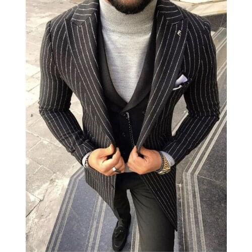 2021 Slim Fit 2 Button Groom Tuxedos Peak Lapel Black Striped Business Men Suits Wedding Best Man Blazer 3 Pieces Costumes