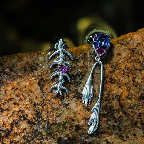 European and American retro metal hip hop personality fashion original fish bone purple diamond asymmetrical earrings earrings