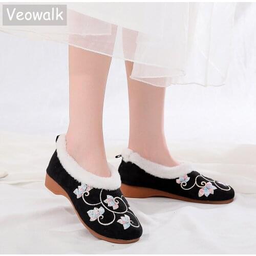 Veowalk Winter Wome Jacquard Cotton Flat Shoes with Short Plush Lining Low Top Retro Flower Embroidered Flats for Ladies