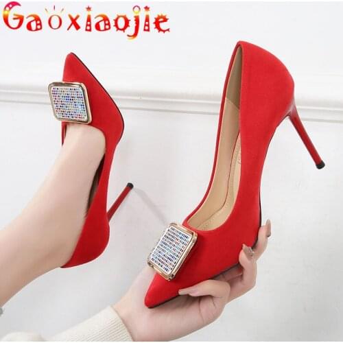 Gaoxiaojie Basic Fashion Women Diamond Metal Placard High Heels 9.5CM Pointed Toe Flock Office Pumps Shoes Classic Black Red