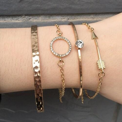 European and American New kind fashion Bracelet with Arrow Leaf Circle hot sale Bracelet for temperament women gifts in 2020