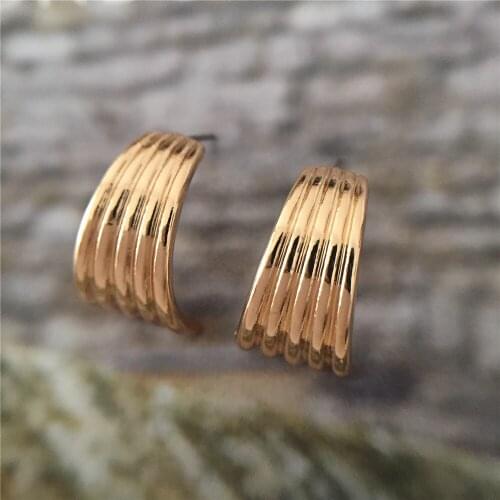 Trendy Gold Color Plating Curved Striple Half Circle Stud Earrings For Women Girl Bohmeia Casual Elegant Gorgeous Jewelry Access