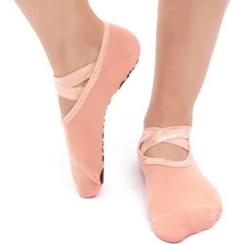 Women Professional Anti Slip Bandage Sports Yoga Socks Ladies Ventilation Pilates Ballet Socks Dance Sock Slippers