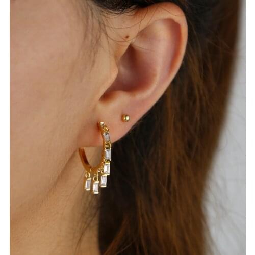 2019 new design floating CZ fashion trendy women jewelry baguette cz charm Huggie hoop earring