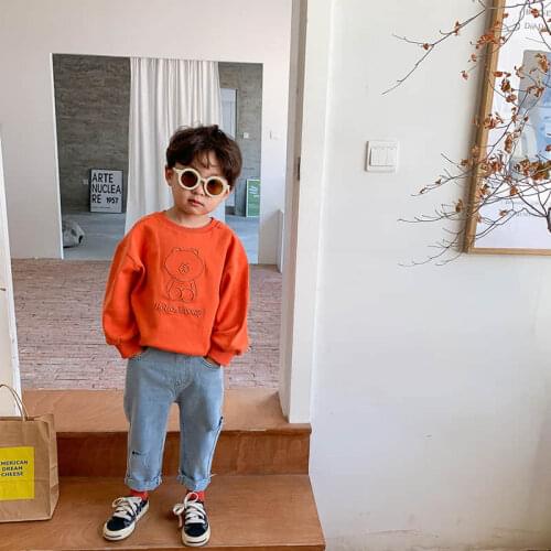 Childrens wear 2021 spring new mens and womens baby top two color bear embroidered sweater