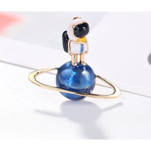HOSENG Classic Blue Planet White Astronaut Enamel Brooch For Children Backpack Jewelry Pin HS_128