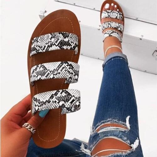 Women Fashion Snake Print Flat Casual Slipper Sandals Outdoor Sandels for Women Summer Slides Shoes