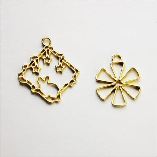 New 10 pcs/lot Meteor rabbit and six petals Metal Frame Pendant Gold Charm Bezel Setting Cabochon Setting UV Resin Charm