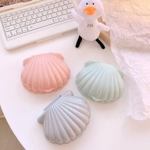 New conch Shape Soap Holder Non Slip Soap Box Toilet Shower Tray Draining Rack Bathroom Gadgets Dish Soap Tray Holder Dry Holder