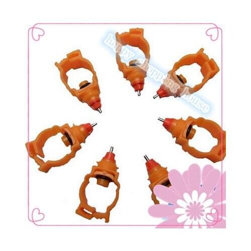 Special water dispenser cages of young chicken with drinking fountains chicken faucet nipple drinker