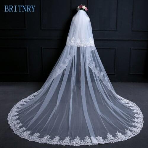 BRITNRY Hot Sale Cathedral Wedding Veil Long Lace Edge Bridal Veil Two Layer Appliqued Wedding Veils Ivory Blusher Veil