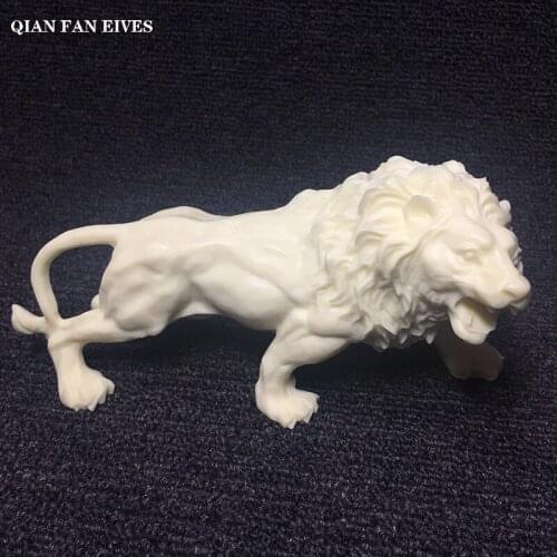 White ferocious lion statue，Modern art sculpture，Wild roaring lion king Ornaments，Home living room, office decoration art statue