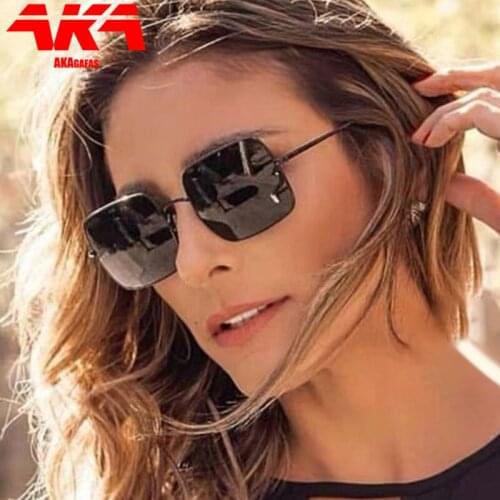 AKAgafas Luxury Women Sunglasses 2021 Square Sun Glasses Women Metal Men Eyeglasses Brand Designer Sunglasses for Women Eyewear