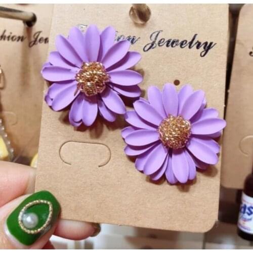 2019 New Korean Cute Metal Flower Stud Earrings For Women Girl Fashion Big Sweet Earring Summer Daisy Jewelry Femme Brincos
