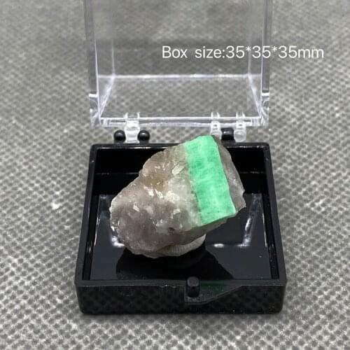100% Natural green emerald mineral gem-grade crystal specimens stones and crystals quartz crystals +Box size:35*35*35mm