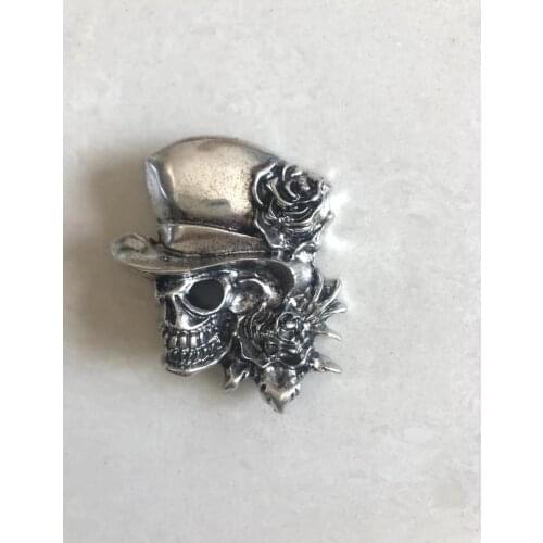 Skull Retro Pin Brooch Halloween Punk Metal Badge Rose Skeleton Lapel pins Metal Motorcycle Biker Brooches