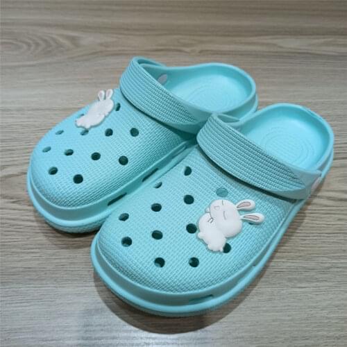 New Hot Summer EVA Medical Clogs Woman Sandals Cute Cartoon Rabbit Women Beach Sandals Lightweight Garden Shoes Women Flip Flops