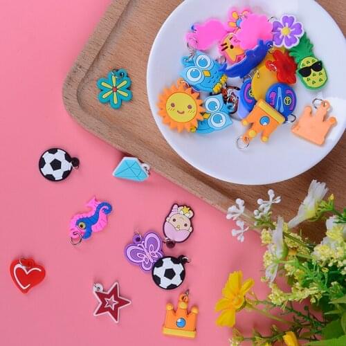 30pcs DIY Colorful Loom Rubber Band Bracelet Jewelry Making Beads Toy Colorful Animal Flower Beads Pendants Random Style