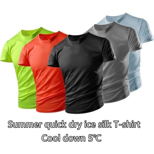 The New Mens Ice Silk short-sleeved T-shirt Summer Quick-drying Clothes Solid Color No Trace Breathable Plus Size Sportswear