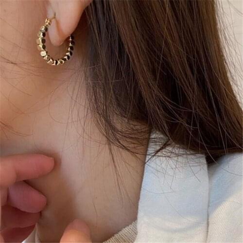 Simplicity Temperament Womens Clip Earrings Cocktail Party Charm Female Earrings Jewelry Accessories