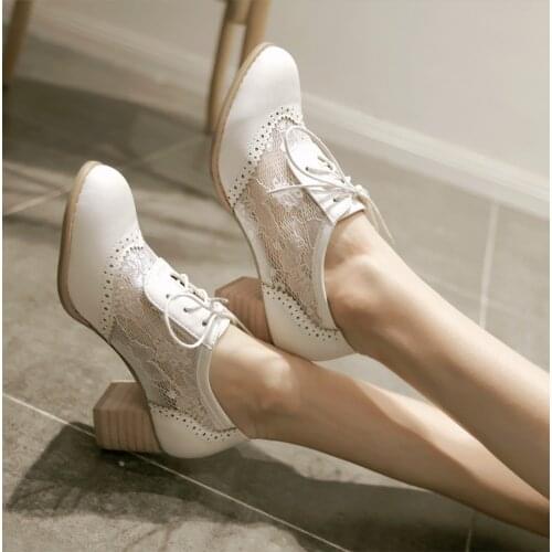 Fashion Retro British Style Heel Patent Leather Shoes Women Deep Mouth Pointed Toe Lace Up Oxfords Flats Plus Size Dropshipping