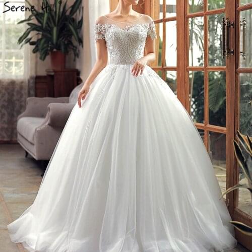 White Pearls Short Sleeves Princess Wedding Dress 2019 New Sexy Fashion Vintage Zipper Bridal Gown Serene Hill High-end C66619