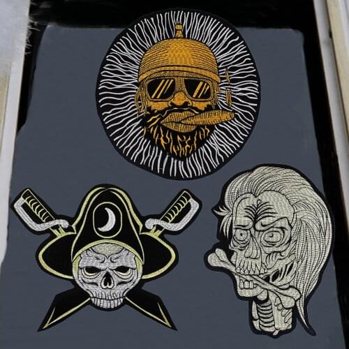 Mens Skull Skeleton Knife Embroidery Patches Denim Vest Trendy Patches Waistcoat Badge Iron on Applique DIY Craft 2pc TH1691