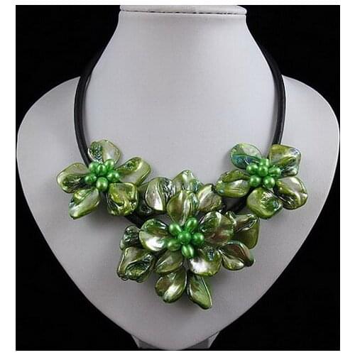 Favorite Pearl Shell Flower Necklace Green Freshwater Pearl Sea Shell Black Leather Rope Birthday Party Women Gift Fine Jewelry