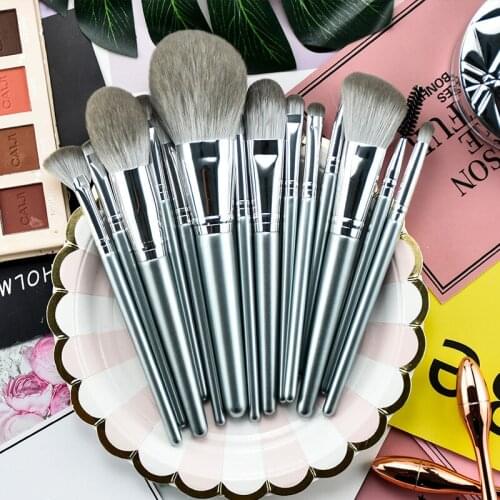 Makeup Brush set with 14 loose powder eyeshadow super soft brushes on foundation