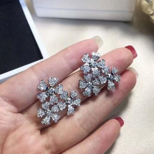 Vintage Delicate Silver Plated Daisy Stud Earrings For Women Shine CZ Stone Inlay Fashion Jewelry Flower Earring Party Gifts