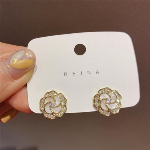 New Design 14K Gold Plated Plated Shell Flower Stud Earrings For Women Luxury Jewelry Zircon Earrings