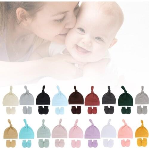 Q9QB Baby Anti-scratching Gloves Knotted Hat Set Newborn Mittens Warm Beanie Infants Shower Gifts