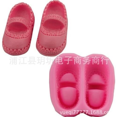 Cartoon childrens shoes shape cake mold chocolate mousse turn sugar baking mold gypsum drop glue DIY hand soap mold