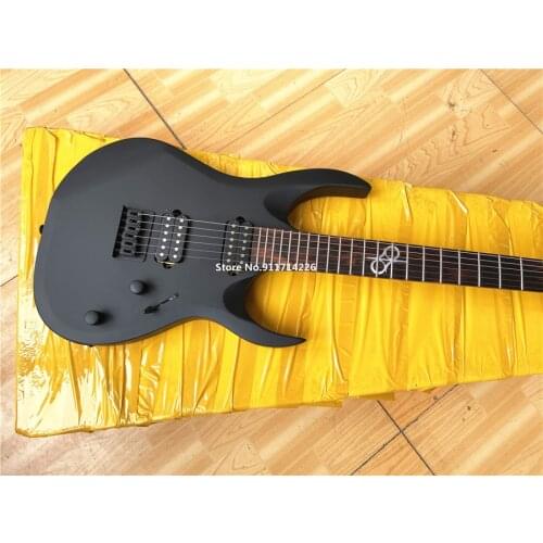 High quality customized version of the black dumb photoelectric guitar fixed body bridge can be customized