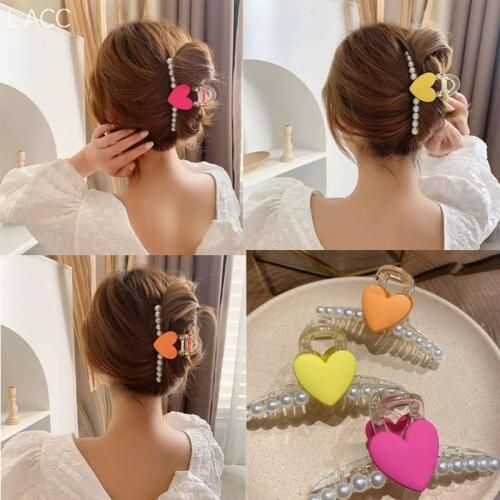 Korean New Hair Claw Barrettes For Women Fashion Girl Acrylic Hollow Out Pearl Love Headwear Hair Accessories Hair Clip Ornament
