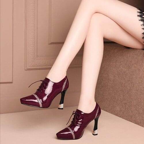 2021 New Arrival Mature Women Patent Leather Wedding Party Shoes Rhinestone Woven Edges Decoration Shoes Woman Pumps Women Shoes