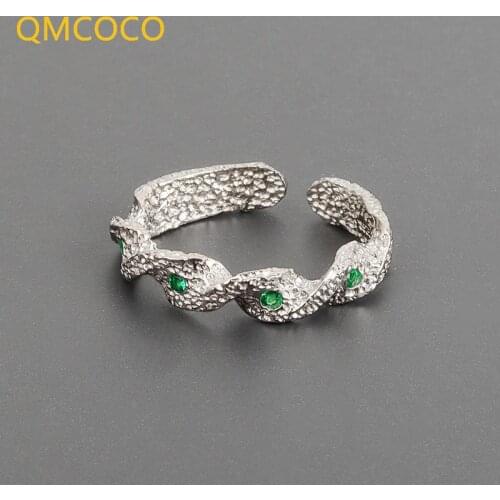 Korean Version 925 Silver INS Style Retro Design Texture Irregular 2021 New Versatile Green Zircon Twist Ring Lady Jewelry