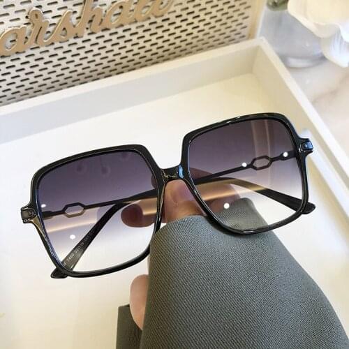 Ins Round Sunglasses Fashion Women Big Frame Tide Square Anti Ultraviolet Sunglasses Mens Anti Blue Light Flat Lens Eyewear